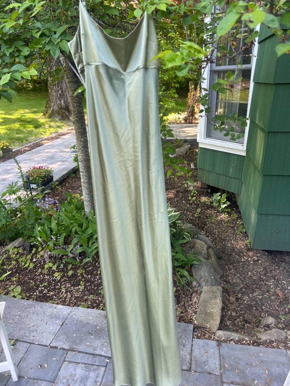 Dress - Picture 2 of 7
